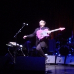 Elvis Costello Flying Mojo Guitar Glasgow 6-25-2006
